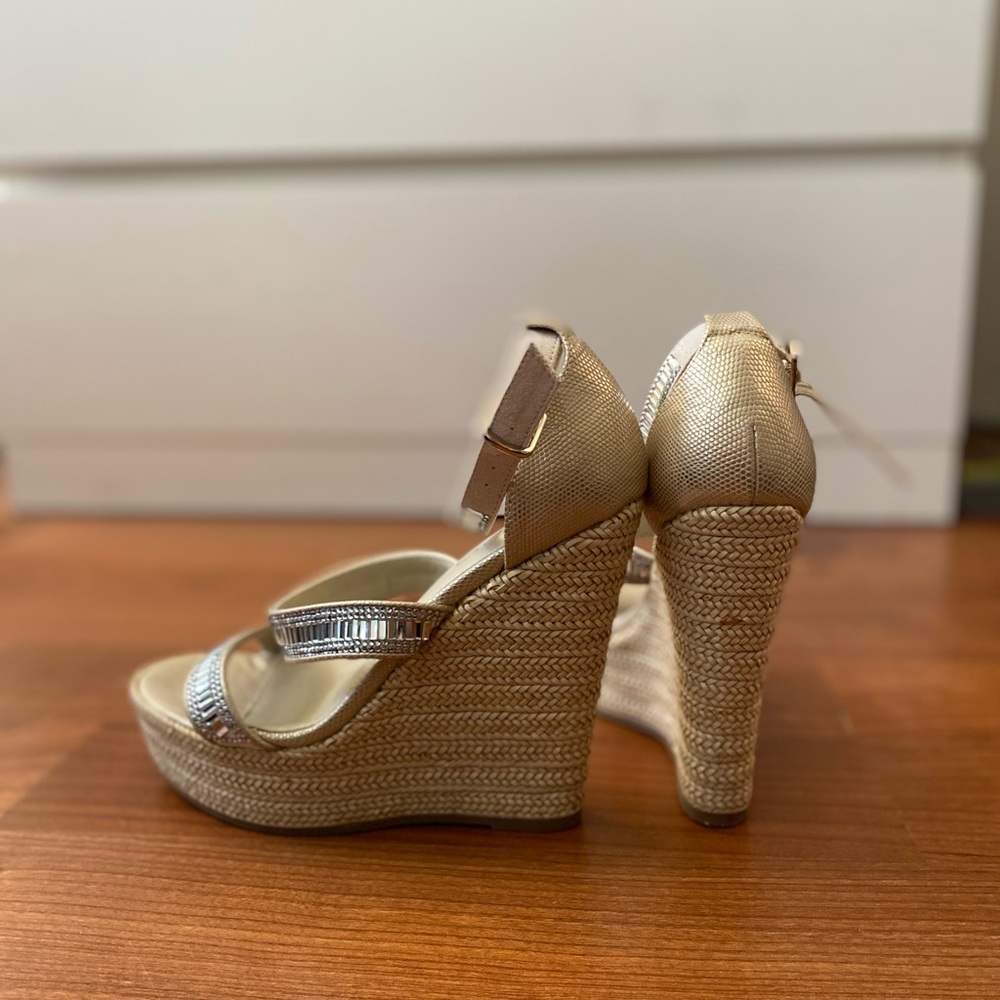 Never Worn Gorgeous Platform Sandals - image 4